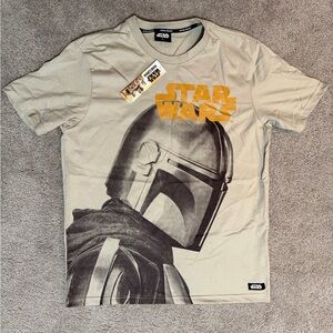 NWT Star Wars Graphic T-Shirt Mandalorian Size Medium